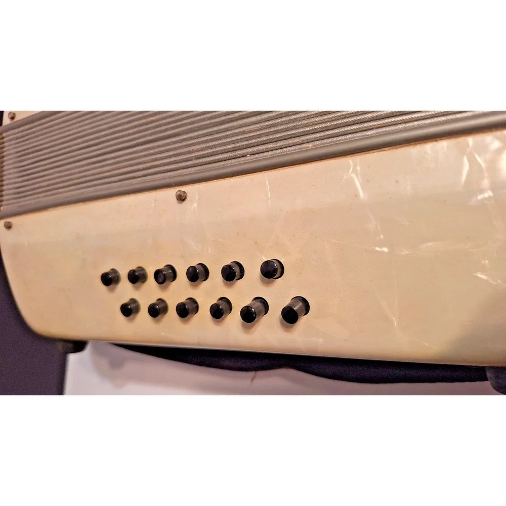 Bonelli Vintage Accordion 12 Bass 25 Key & STRAP MADE IN ITALY Used